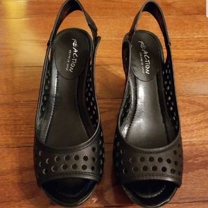 Kenneth Cole Reaction Solley Roller Wedge